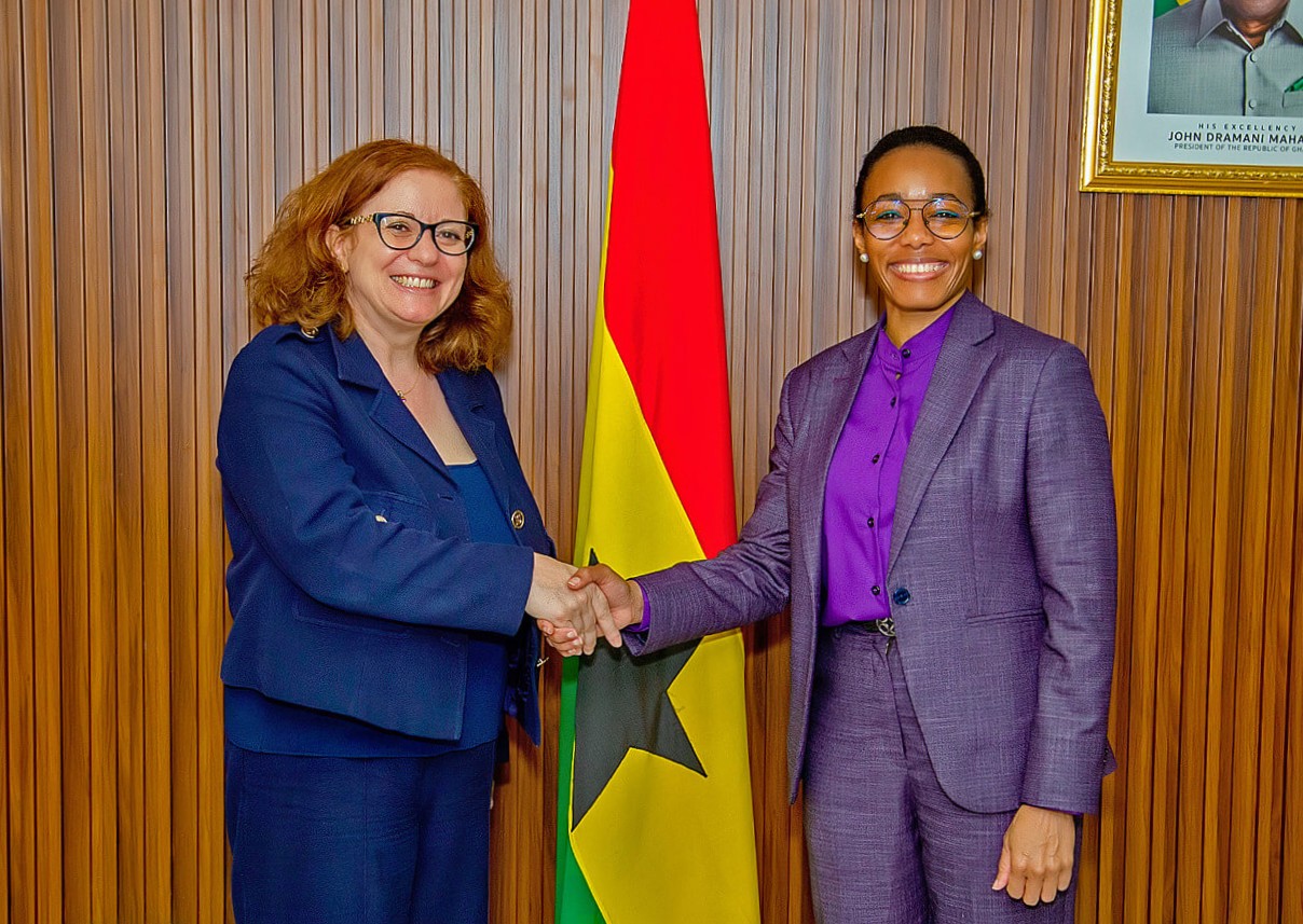 Hon. Dr Zanetor Agyeman-Rawlings welcomes the Ambassador of Italy to Ghana, H.E. Laura Ranalli.