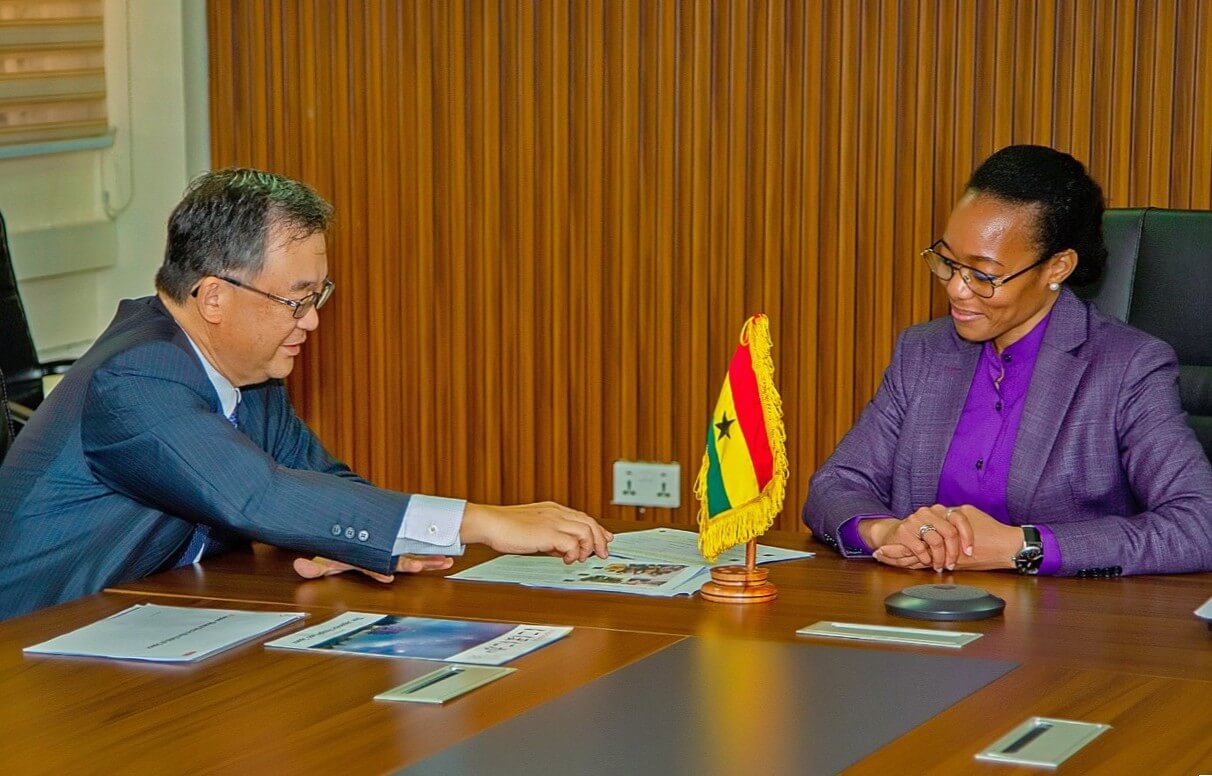 Hon. Dr Zanetor Agyeman-Rawlings in discussion with the Ambassador of Japan to Ghana, H.E. Hiroshi Yoshimoto.