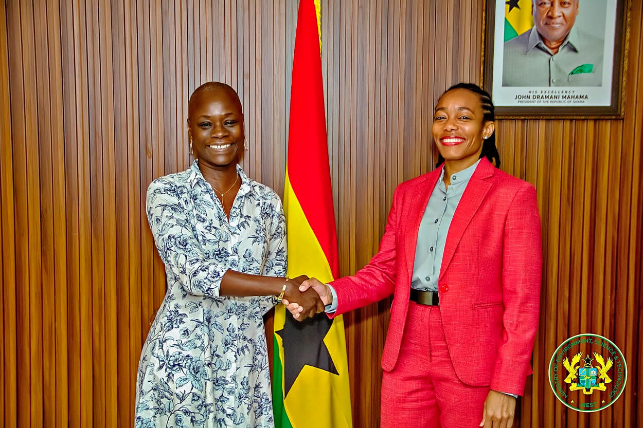 Hon. Dr Zanetor Agyeman-Rawlings exchanges greetings with the Ambassador of France to Ghana, H.E. Diarra Dime-Labille, during her courtesy call at the Ministry.