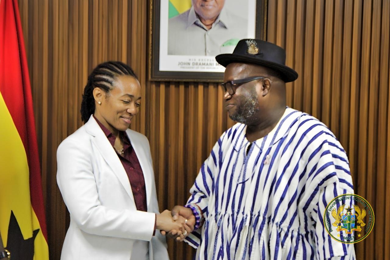 The Minister with representatives of the Ghana Chamber of Mines.